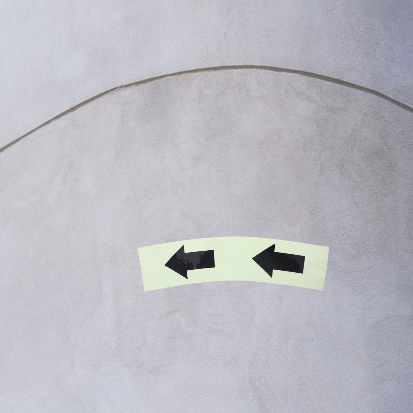 Emergency Exit Sign - 1 Rulo Karanlıkta Parlayan Yansıtıcı Ok